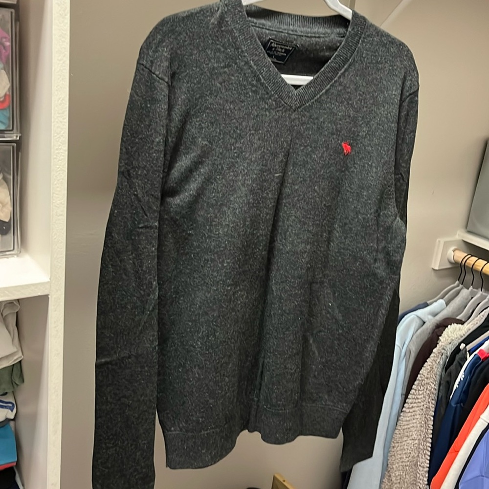 Men’s Abercrombie and Fitch sweater